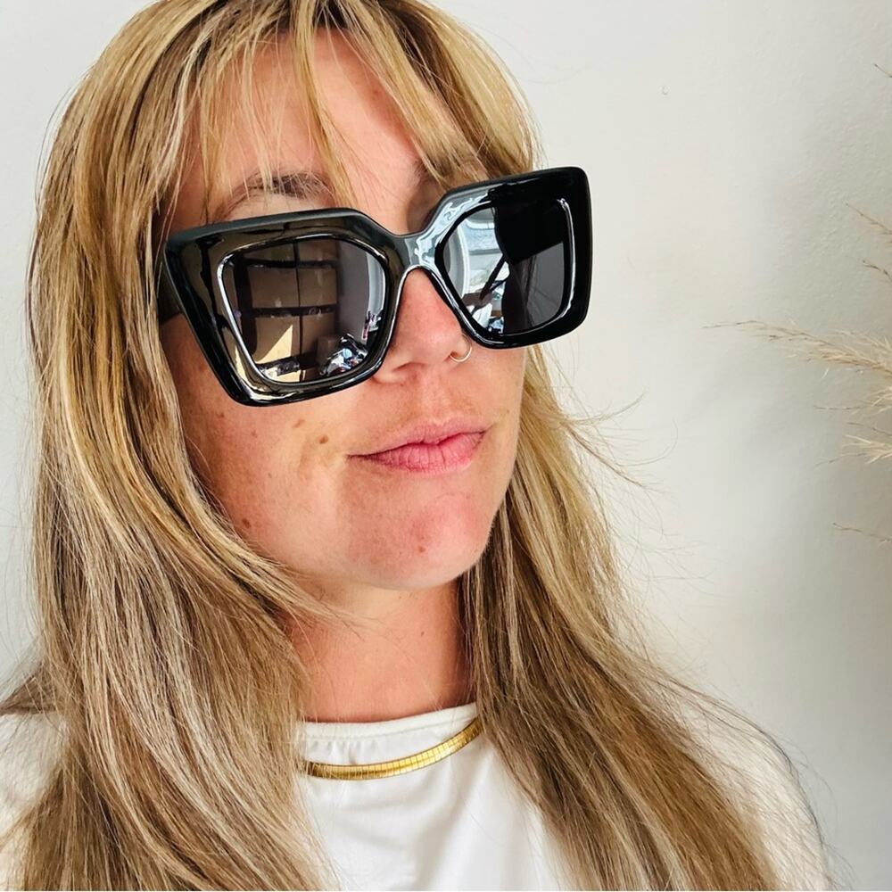 NEW NORDSTROM Black Solid $78 Chunky Oversized Plastic Sunglasses Sunnies Y2K - Picture 2 of 14